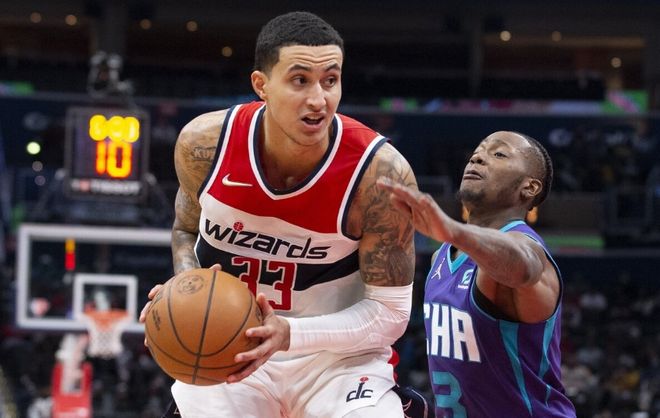 赛场上勇往 赛场上勇往