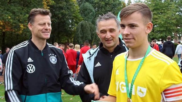 他无疑是本 他无疑是本