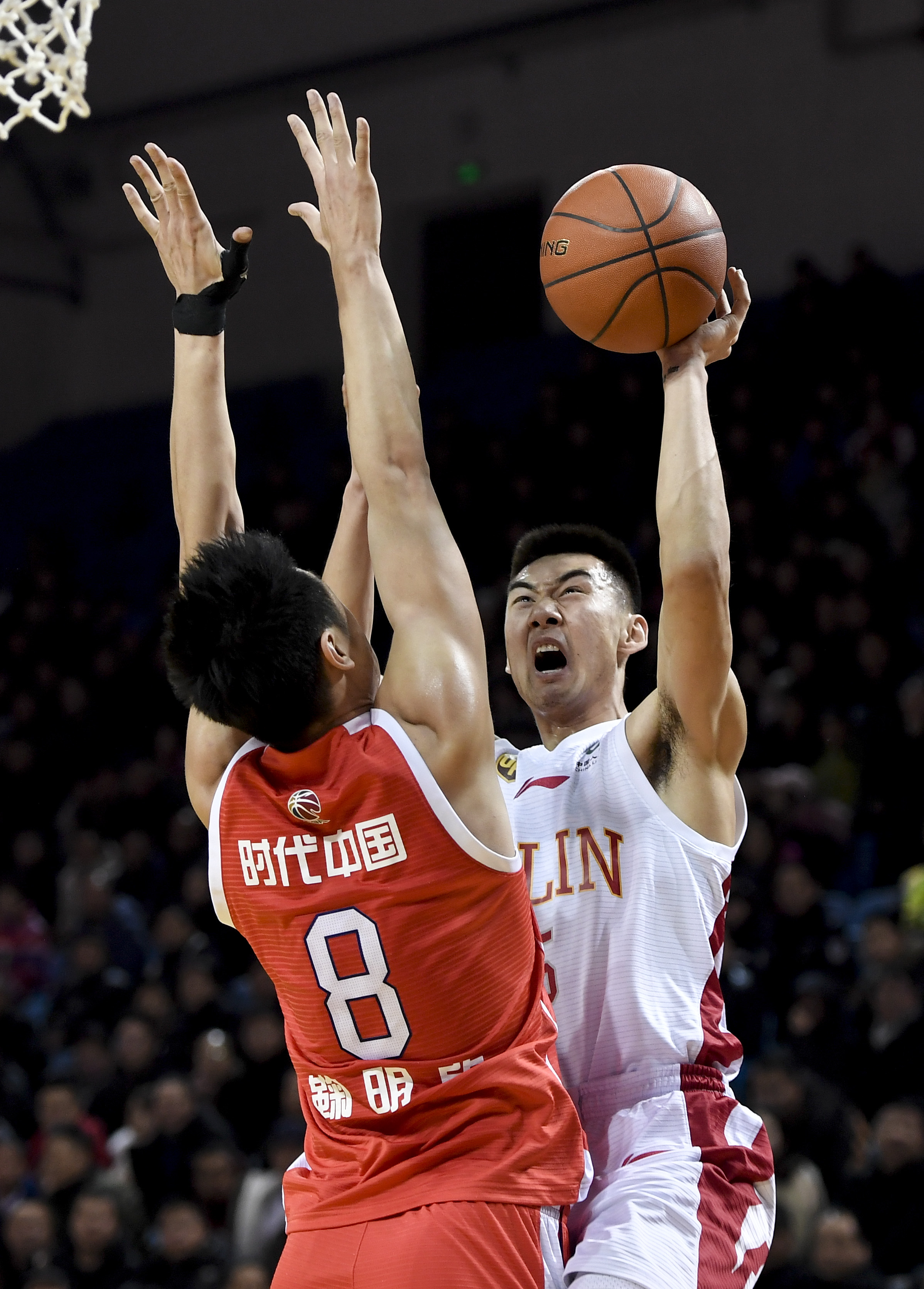 英超豪门利 英超豪门利